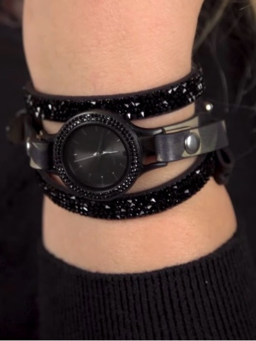 Origami Owl sparkle twist wrap watch black suede strap Swarovski crystals